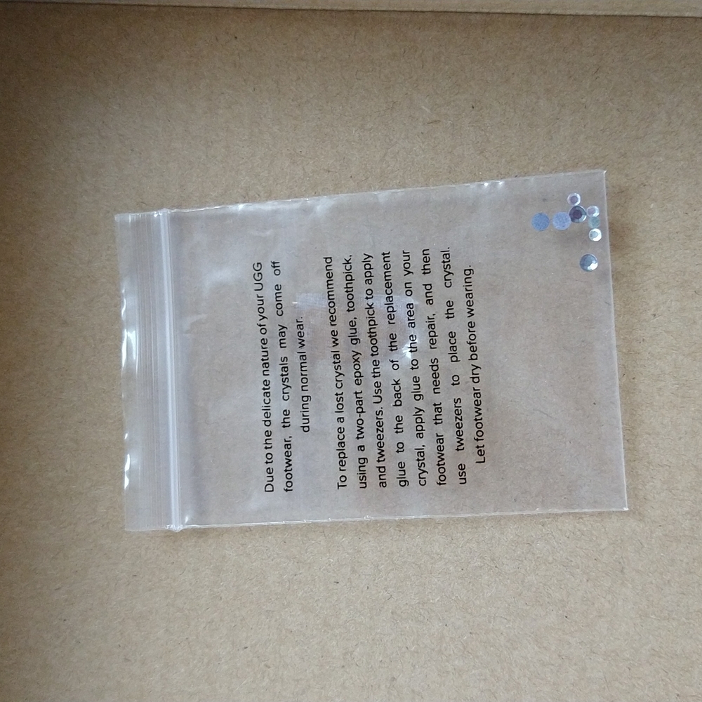 UGG classic zodiac mini - Picture 6 of 9